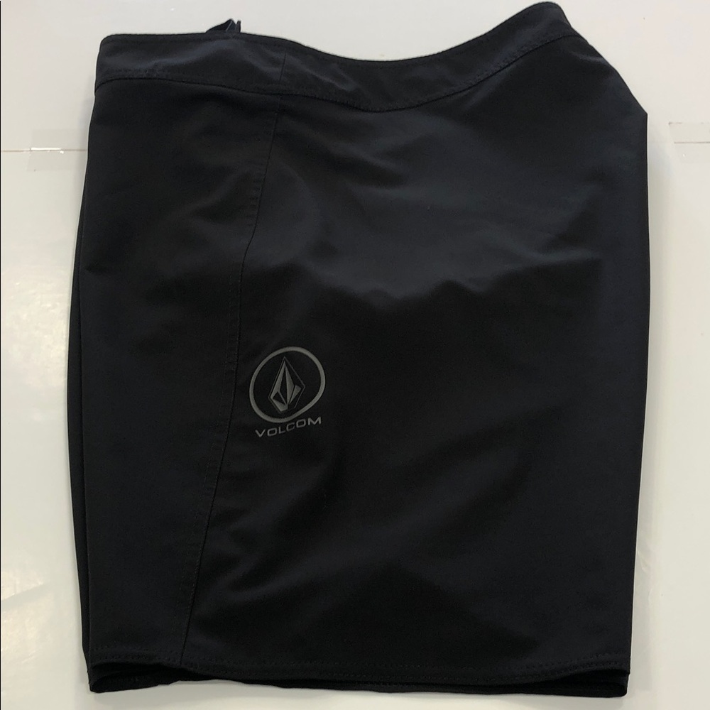 Volcom Black Swim Trunks – Men’s Size 38